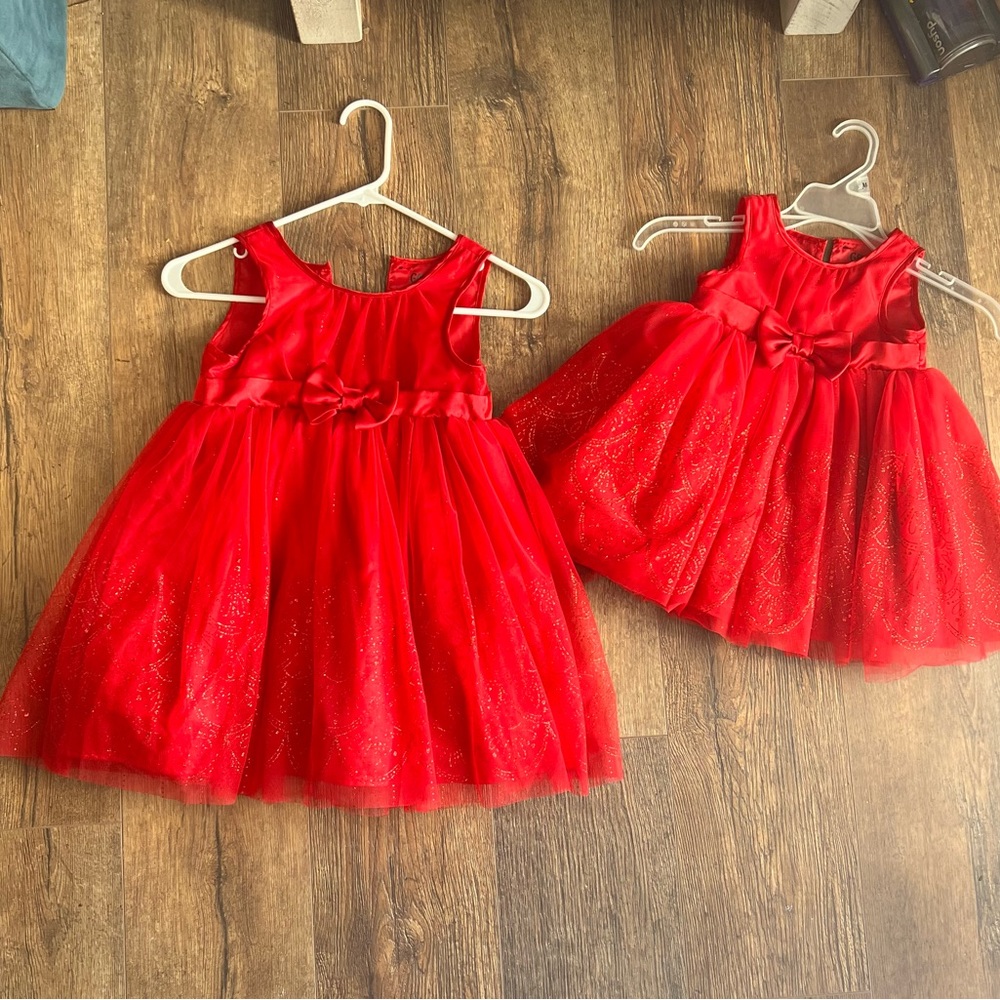 OshKosh Girls Sparkly Holiday Dress size 5t and 18m like new!